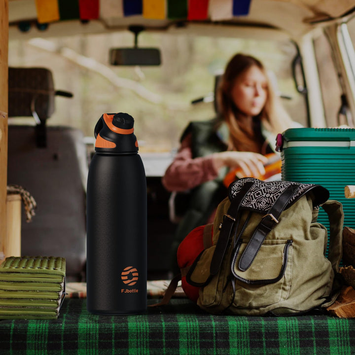 FJbottle 1500ml Edelstahl Trinkflasche Sport mit Magnetischem Deckel BPA-Frei Auslaufsichere Flasche
